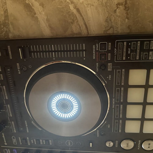 Pioneer DDJ RX DJ Controller like new with Magma Backpack