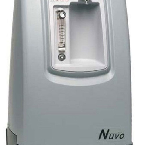 Oxygen concentrator used with new humidifier