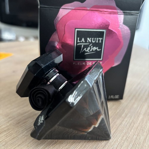Lancôme La Nuit Trésor Fleur de Nuit Eau de Parfum 30ml like new