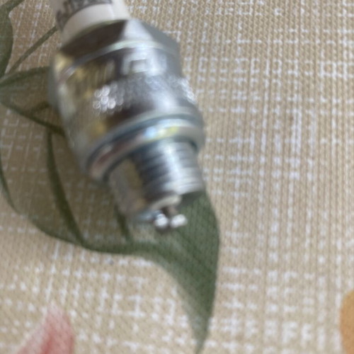 Champion J19LM spark plugs new, pack of 2 for small engines