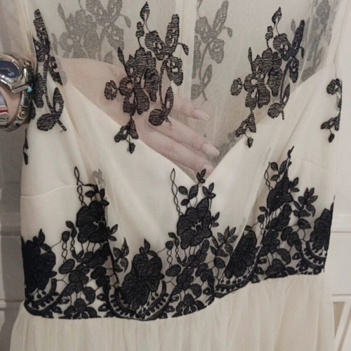 Dress with embroidery like new, ASOS, black and white, size L