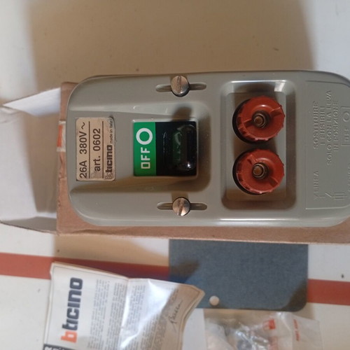 BTicino Art. 0602 Safety Switch 26A 380V New with Fuses