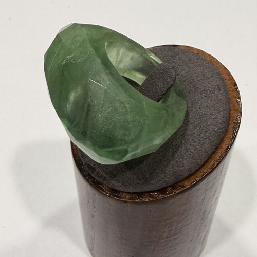 Ring with solid green fluorite, new