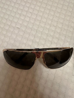 Gucci γυαλιά ηλίου καινούργια, μαύρο και χρυσαφί