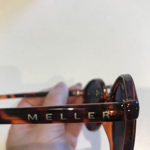 Meller tortoise sunglasses with light mirror like new, brown