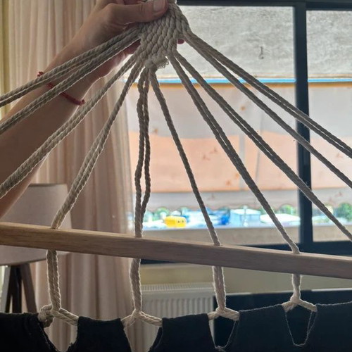 Single hammock with cotton-polyester fabric