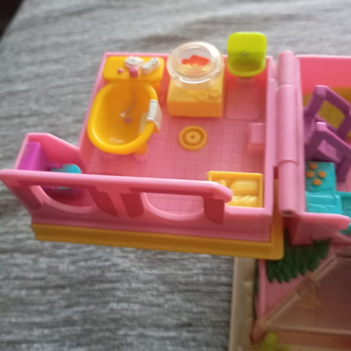 Polly Pocket Petland Hacienda Ranch House playset, vintage 2000 Mattel