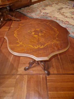 Vintage wooden coffee table with marquetry and carved tripod leg like new