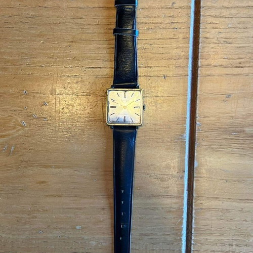 Restell Cal 5111 watch used, square with curved crystal