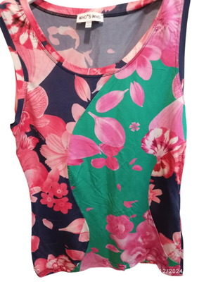 WHO*S WHO women's blouse like new, multicolor, satin viscose