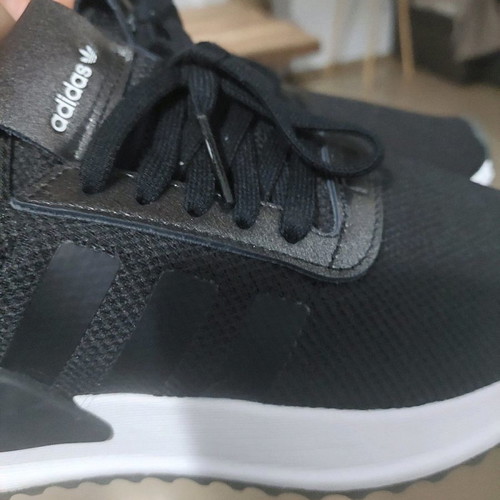 Adidas athletic shoes used, size 36, black