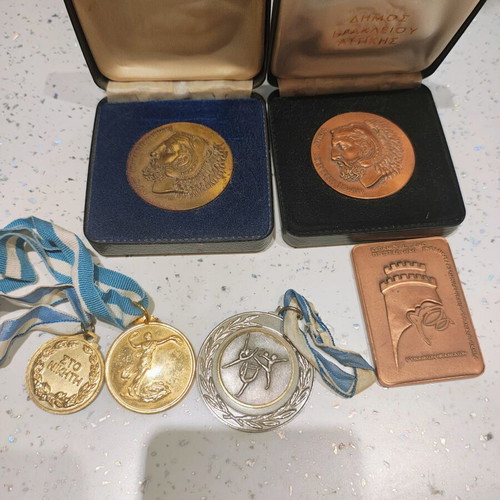 Medals used, set of various commemorative pieces