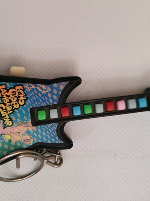 Vintage guitar keychain 1990 unused