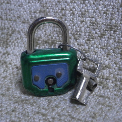 Padlocks new, pack of 7 vintage from Czechoslovakia, Germany and Taiwan