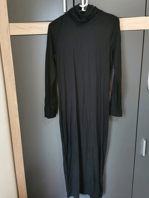 μαύρο στενό μακρύ φόρεμα ζιβάγκο bodycon