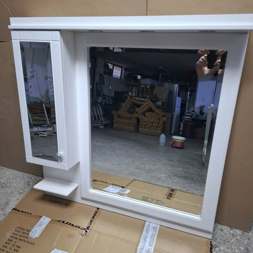 Bathroom mirror used