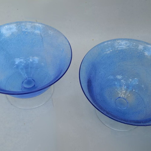 Glass bowl set like new, two decorative handblown pieces