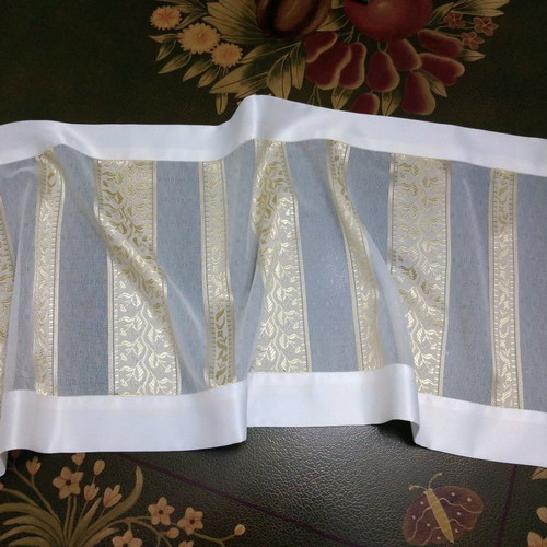 Soufli Silk Set new with golden details