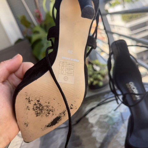 Glorish suede ankle-tie heels like new, size 39, black
