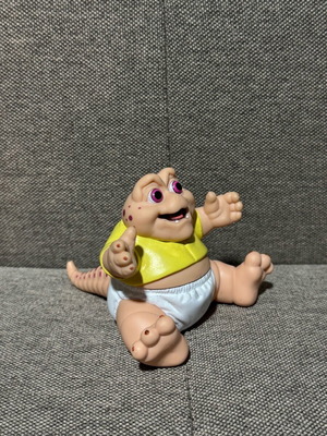 Disney Dinosaurs Baby Sinclair Hasbro 1991 used dinosaur