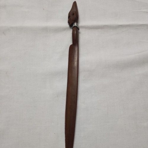 Ξύλινος χαρτοκόπτης vintage από την Αφρική μεταχειρισμένος