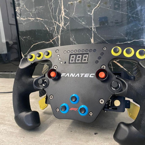 Fanatec Clubsports Steering Wheel F1 Esports V2 sim racing set