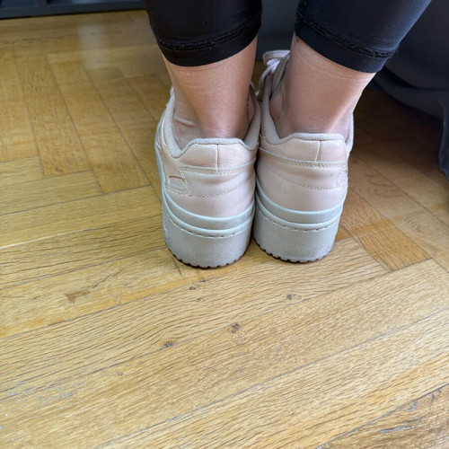 Adidas sneakers like new, size 40, light pink