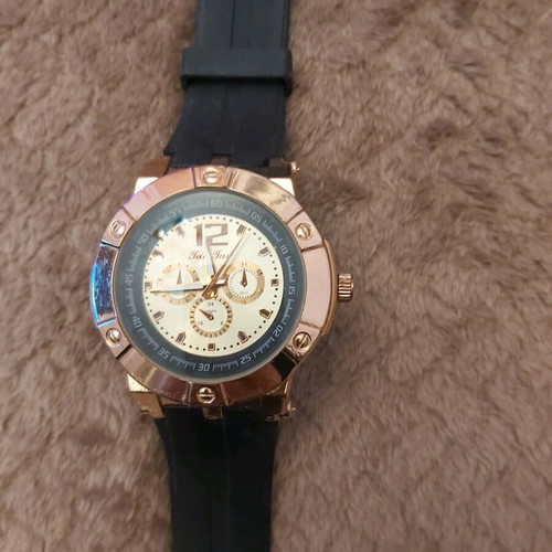Women's watches like new, pack of 4 multicolor