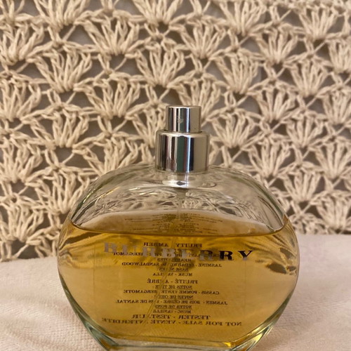 Burberry Classic Woman Eau de Parfum 100 ml used without cap