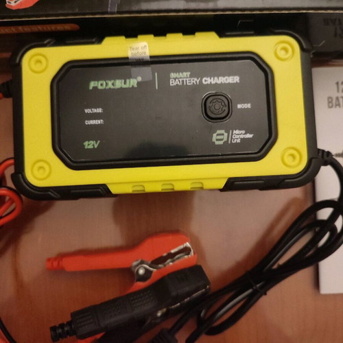 Battery charger 12V 7A new for car and motorcycle
