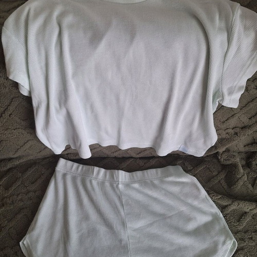 Set white t shirt and shorts new, size XL