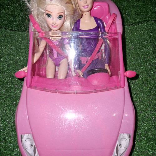 Barbie αυτοκίνητο σαν καινούργιο με σετ Barbie
