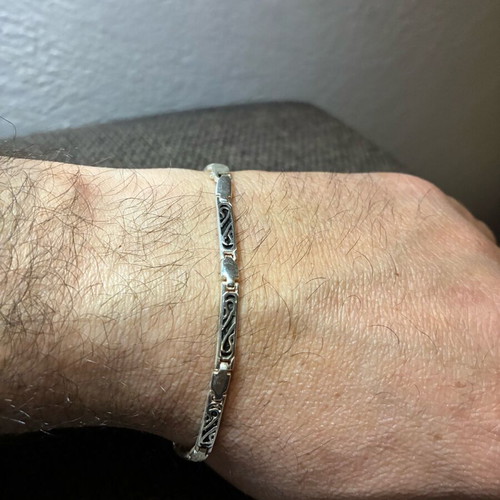 Men's silver bracelet like new