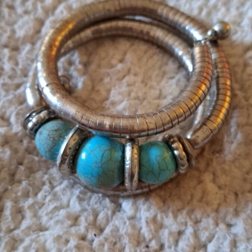 Boho bracelet like new, turquoise and silver