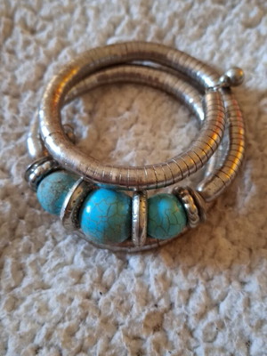 Boho bracelet like new, turquoise and silver