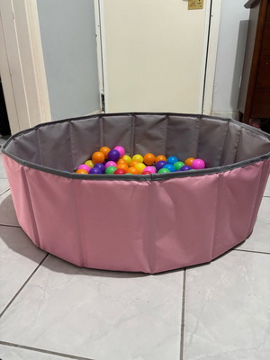 Play Pool with Plastic Balls new
