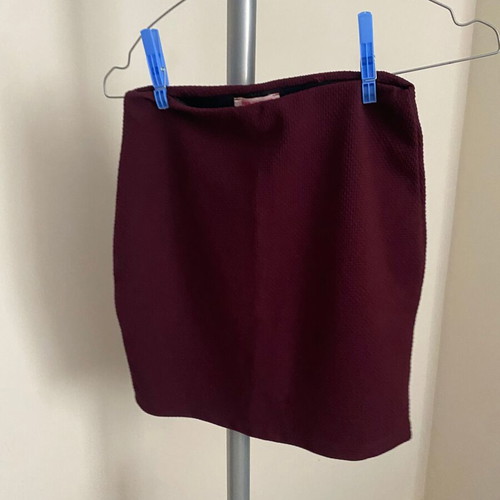 Burgundy bodycon mini skirt Pink Woman size M like new