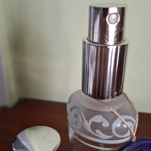 Perfume bottle 30 ml in excellent condition