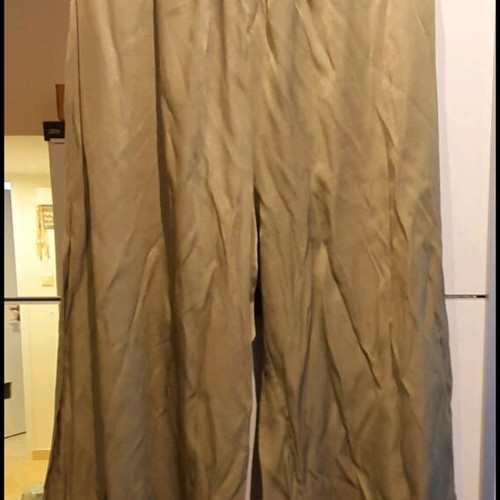 Set satin matte strap top and pants new, khaki