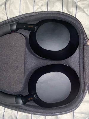 Sony WH-XM5