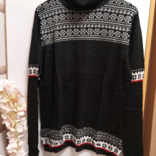 Women's Rannia turtleneck sweater Italy new with black and white pattern