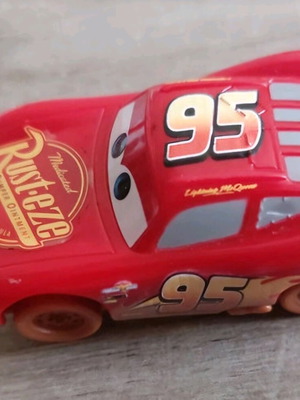 Crazy 8 Crashers Lightning McQueen toy car like new