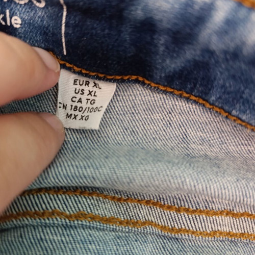 H&M Women's Blue Jeans XL Used