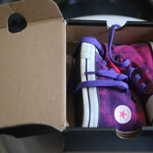 Converse Chuck Taylor All Star Party kids boots like new, purple