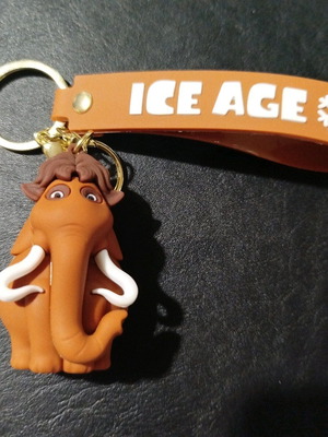 Ellie Ice Age keychain new, rubber material