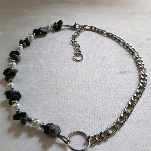 Snowflake Obsidian and Pearl Half Chain Necklace like new