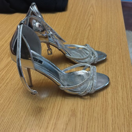 Sandals A To Z Greek silver like new