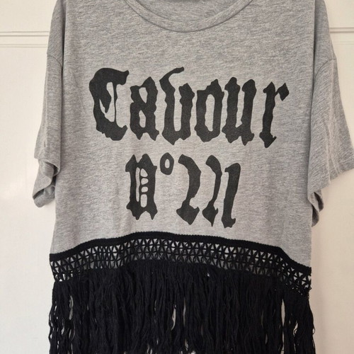Short-sleeve T-shirt with fringes Iso like new, black and gray