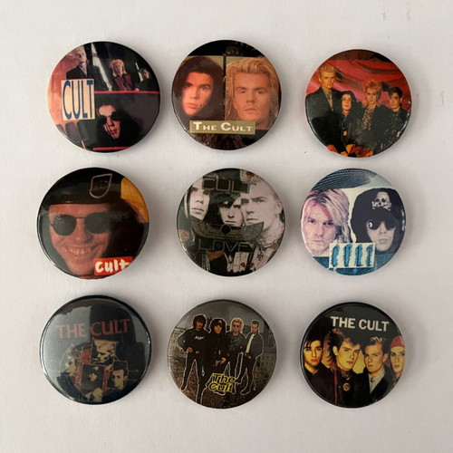 The Cult Vintage 25 mm Pins like new
