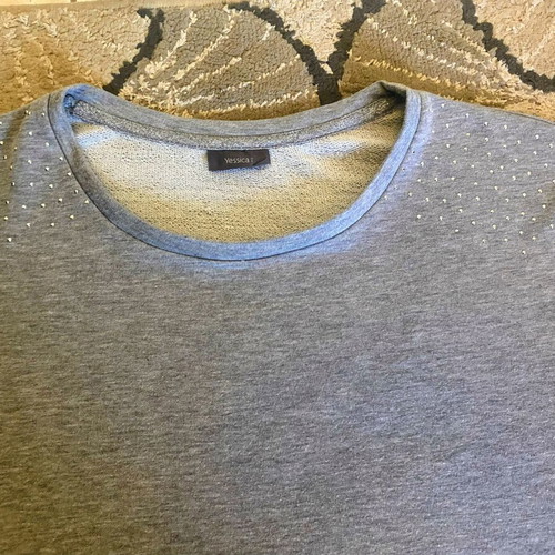 Yessica grey sweatshirt M with shoulder strass